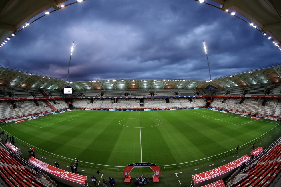 Estádio Auguste-Delaune pode ser o palco da estreia de Messi no PSG — Foto: Getty Images
