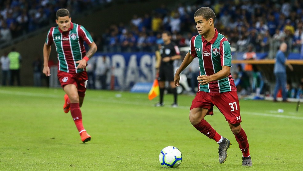 Miguel durante sua estreia no Fluminense — Foto: Lucas Merçon / Fluminense