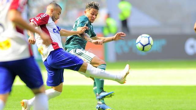 Artur teve boa atuaÃ§Ã£o e saiu aplaudido
