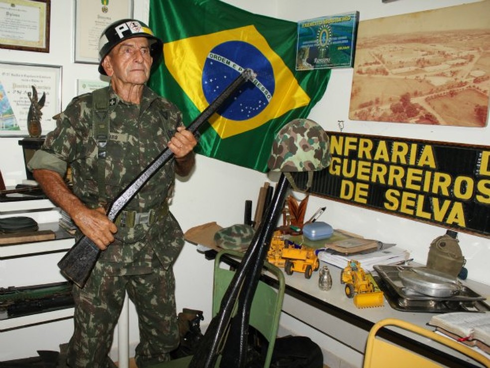 Sargento Áureo tinha um mini museu em sua casa (Foto: Ivanete Damasceno/G1)