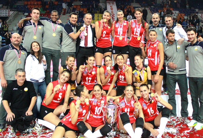 Sheilla campeã da Supercopa da Turquia de vôlei (Foto: Divulgação )