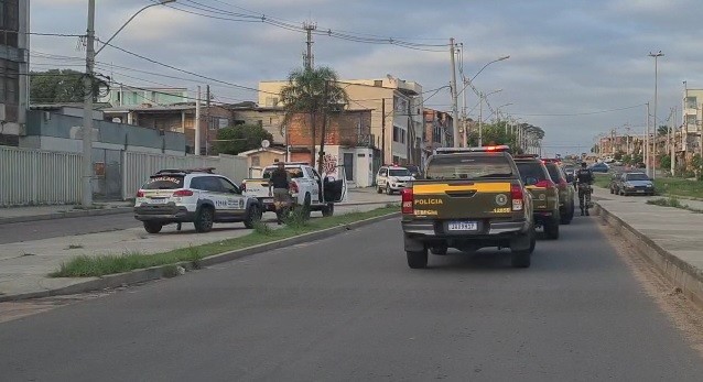 Troca de tiros durante abordagem policial deixa uma pessoa morta em Porto Alegre, diz Polícia Civil