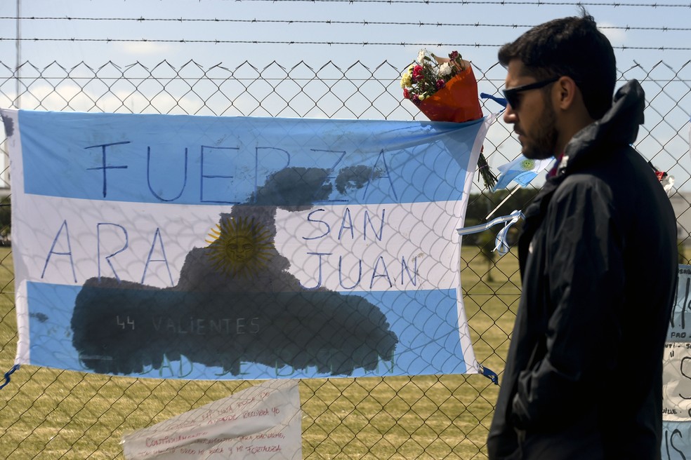 O submarino San Juan desapareceu no último dia 15 de novembro com 44 tripulantes a bordo (Foto: EITAN ABRAMOVICH / AFP)