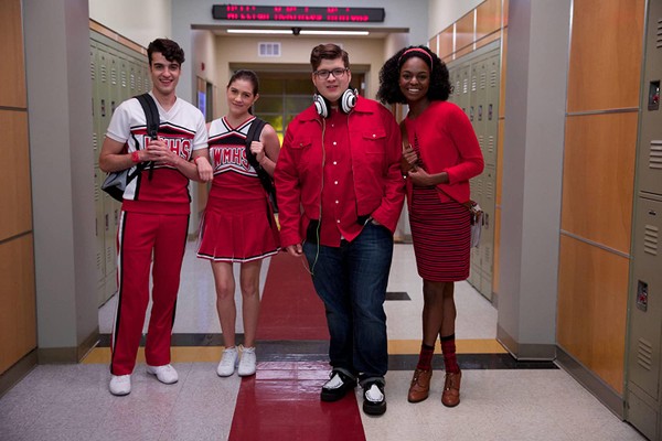 Samantha Ware (à direita) na série Glee (Foto: Divulgação)
