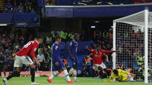 Casemiro marca o primeiro pelo United e garante empate com Chelsea