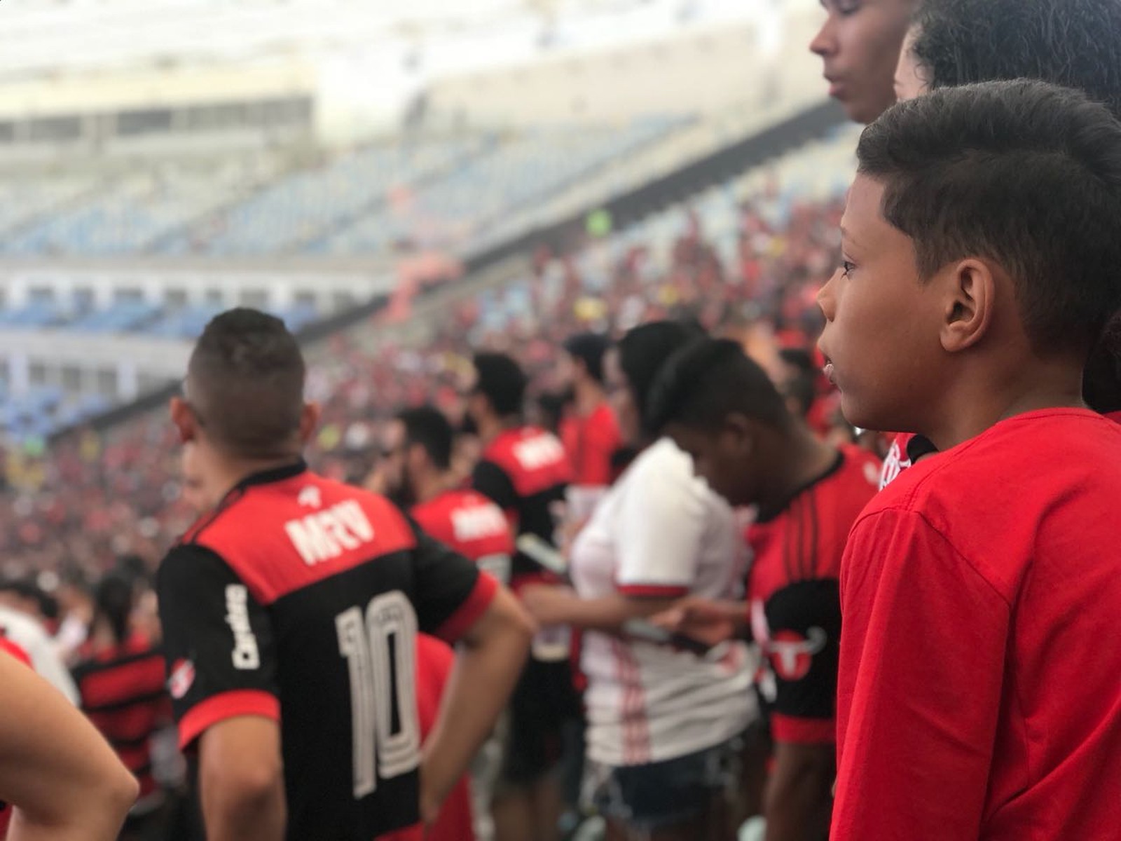 45 mil em um: a primeira vez de Marquinhos define o treino aberto do Fla