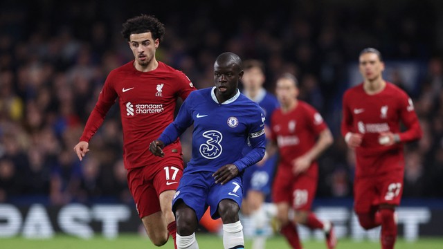 Chelsea e City empatam em jogo eletrizante; Liverpool encosta na liderança  - Folha PE