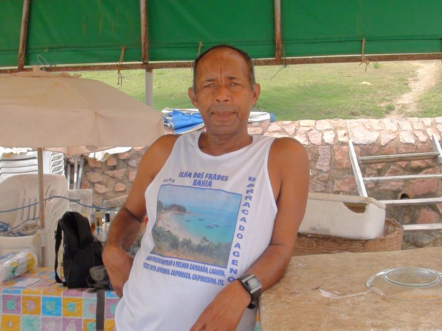 Antônio Moreira, morador da Ilha dos Frades, na Bahia. (Foto: Maiana Belo/G1 BA)