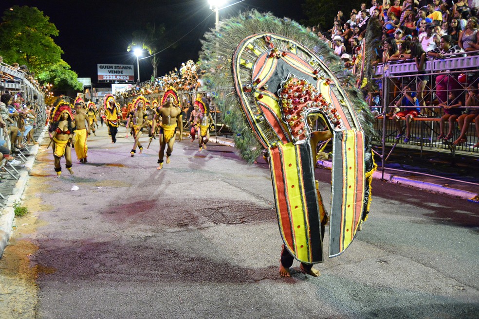 Carnaval Tradição de João Pessoa começa com tribos indígenas e clubes de frevo | Paraíba | G1