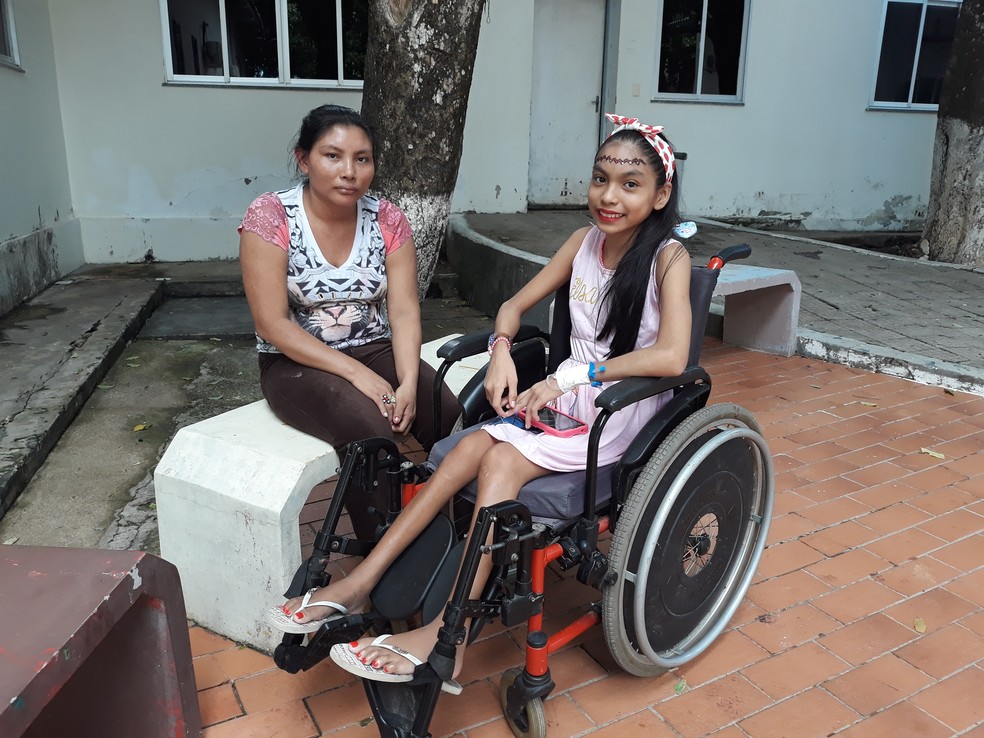 Indígena de 12 anos ficou paraplégica após queda em aula de capoeira no Acre — Foto: Iryá Rodrigues/G1