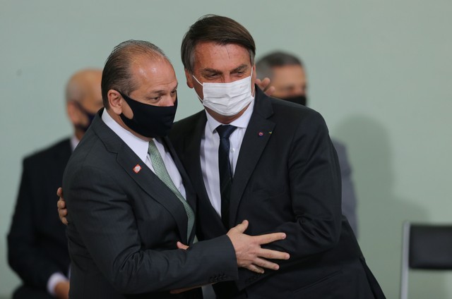 Líder de Bolsonaro, Ricardo Barros vira a bola da vez | Bernardo Mello Franco - Vimarsana News