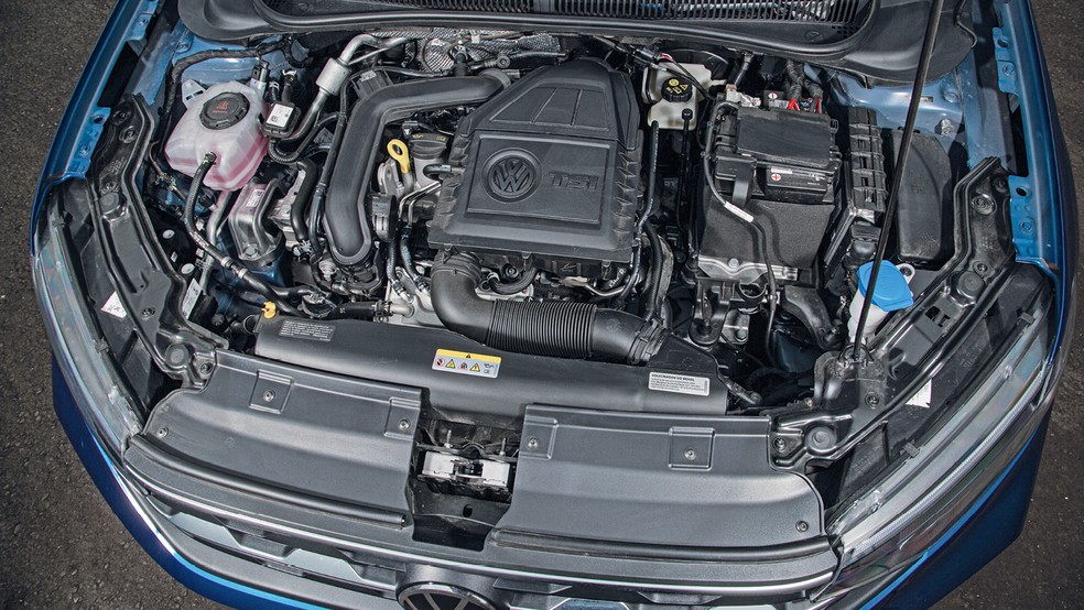 Evolução dos motores pede óleos cada vez mais refinados para aumentar a durabilidade — Foto: Renato Durães