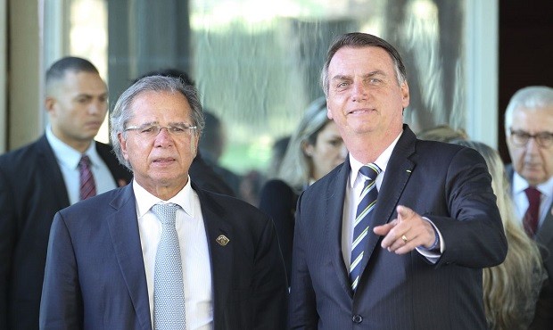 O ministro da Economia, Paulo Guedes e o presidente Jair Bolsonaro (Foto: Fabio Rodrigues Pozzebom/Agência Brasil)