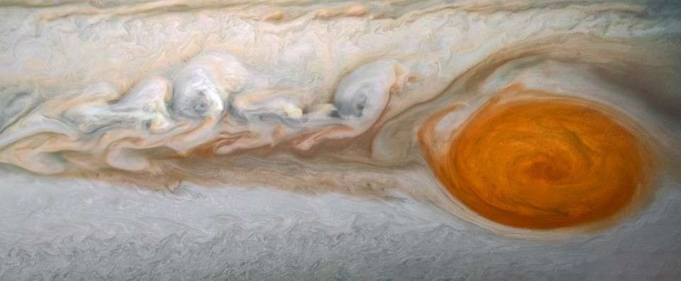 Na Grande Mancha Vermelha de Júpiter há clima tempestuoso de alta pressão (Foto: NASA/JPL-Caltech/SwRI/MSSS/Kevin M. Gill / Creative Commons )