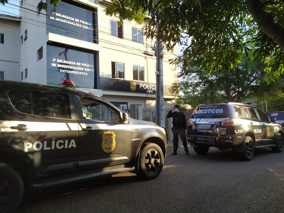 Operação Shutdown é realizada pela Polícia Civil nos estados de São Paulo e Mato Grosso do Sul — Foto: Bruna Bachega/TV Fronteira