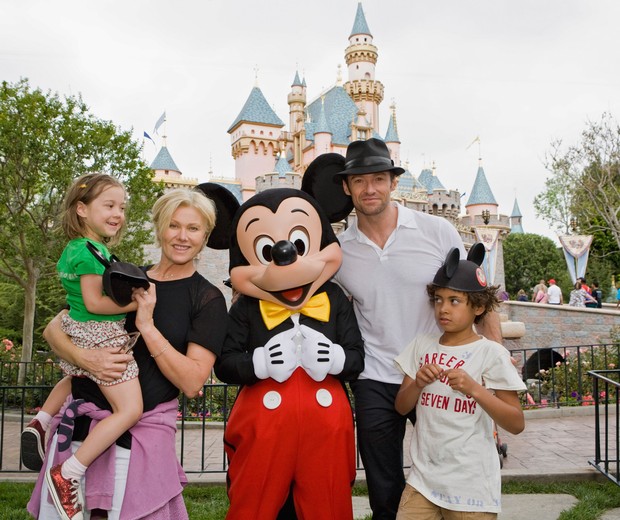 Hugh Jackman adotou duas crianças, Ava e Oscar (Foto: Getty Images)