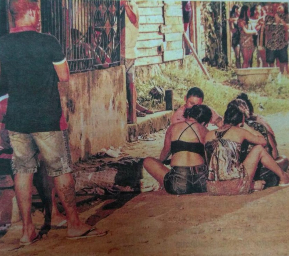 Brendo Alison Coelho foi assassinado enquanto conversava na rua  (Foto: Elivaldo pamplona/Jornal Amazônia)