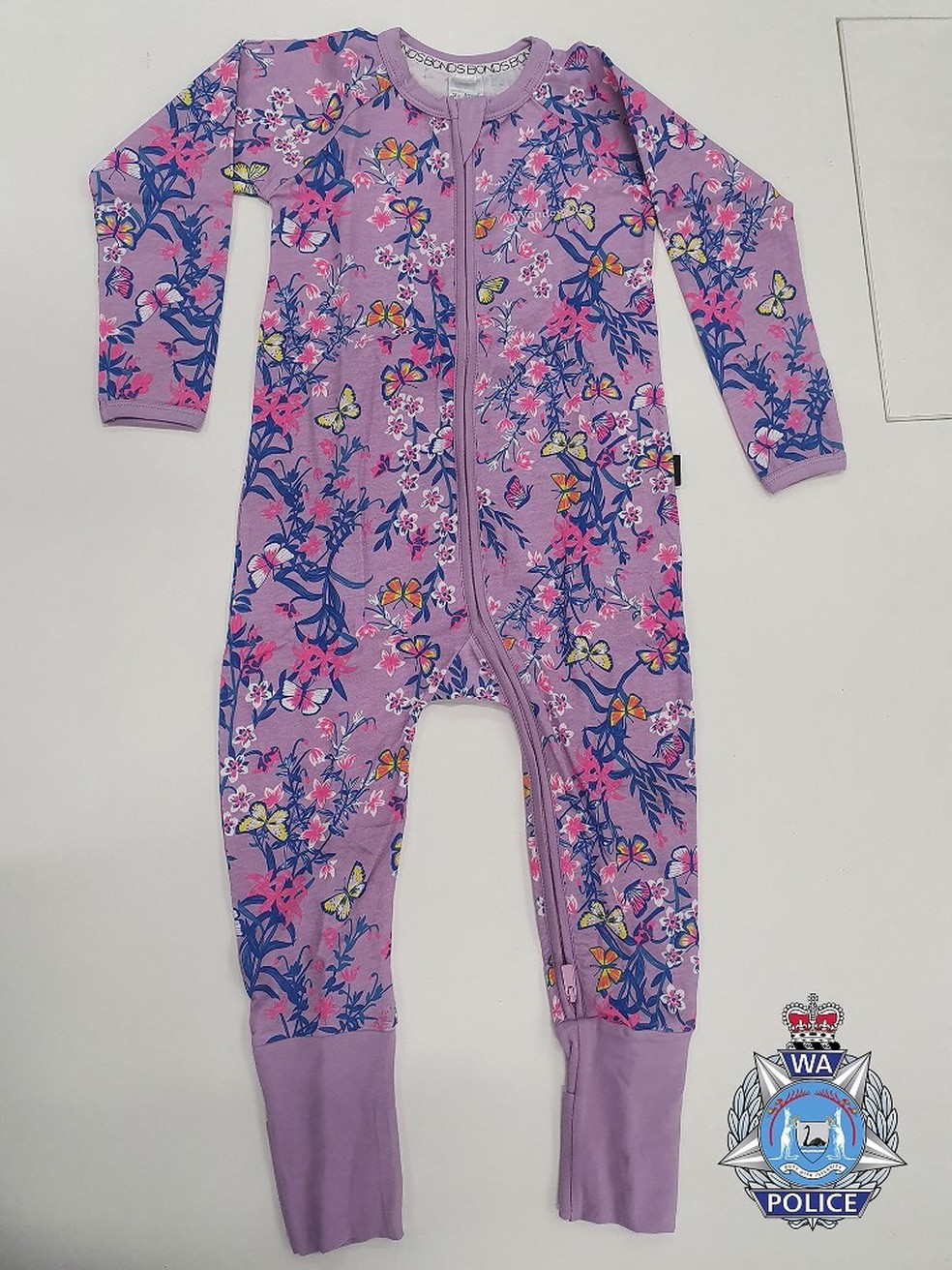 Imagem mostra pijama semelhante ao que Cleo Smith estava usando ? Foto: Western Australia Police Force/Via AFP