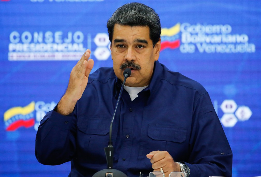 Nicolás Maduro em evento em que anunciou chegada de ajuda humanitária da Rússia, nesta segunda-feira (18) em Caracas — Foto: Venezuelan Presidency / AFP