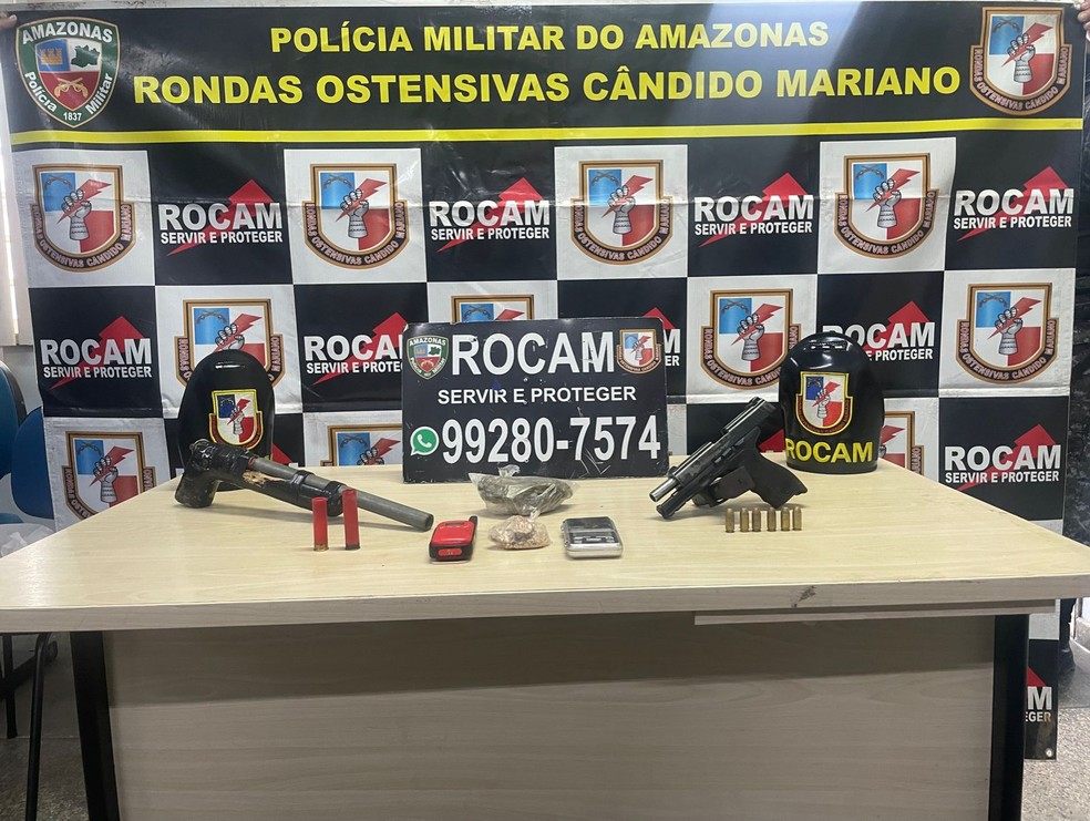 Material apreendido pela polícia durante a operação. — Foto: Divulgação/PM