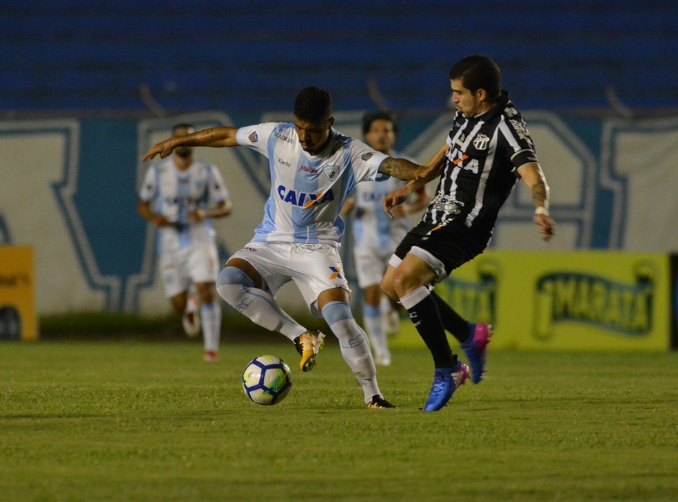 Na reta final, Ceará vira sobre Londrina e se classifica na Copa do Brasil copa do brasil