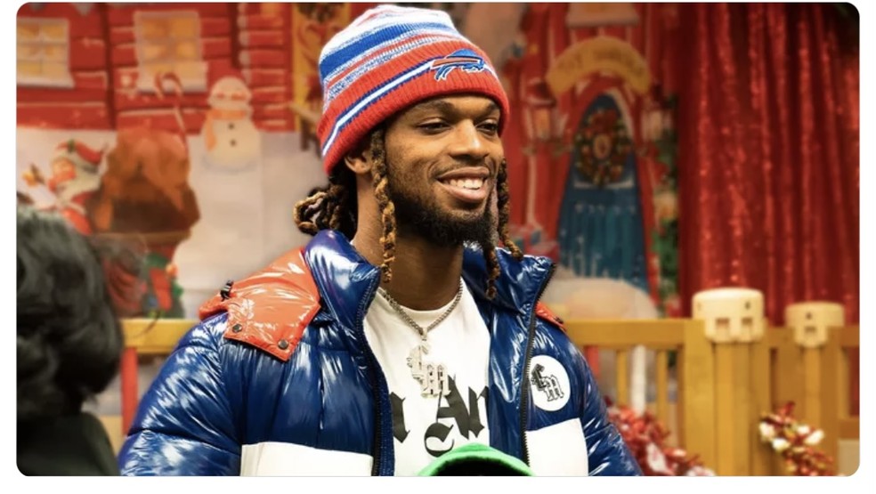 Damar Hamlin cria vaquinha online para presentear crianças de sua cidade no Natal  — Foto: Reprodução 