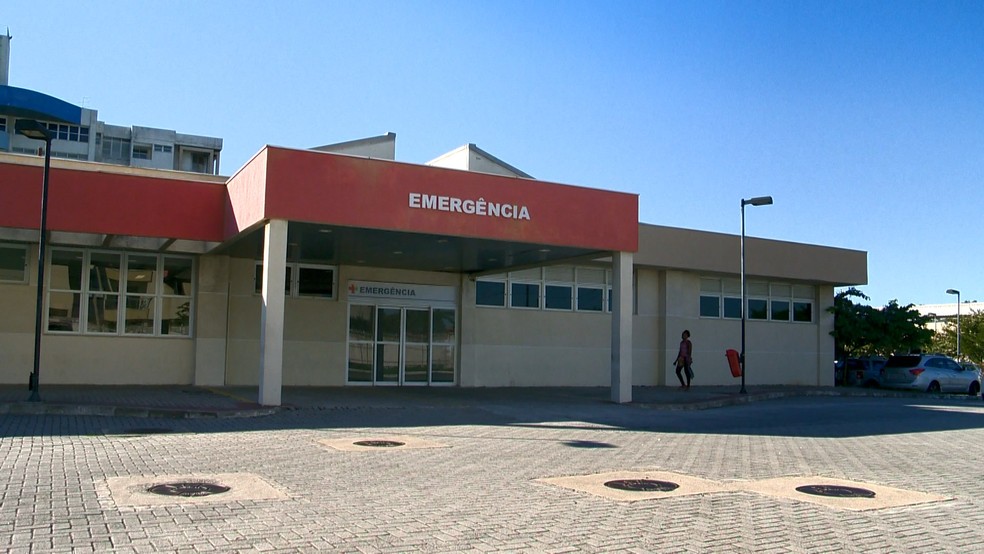 Adolescente está internado no Jayme Santos Neves, na Serra (Foto: Luciney Araújo/ TV Gazeta)