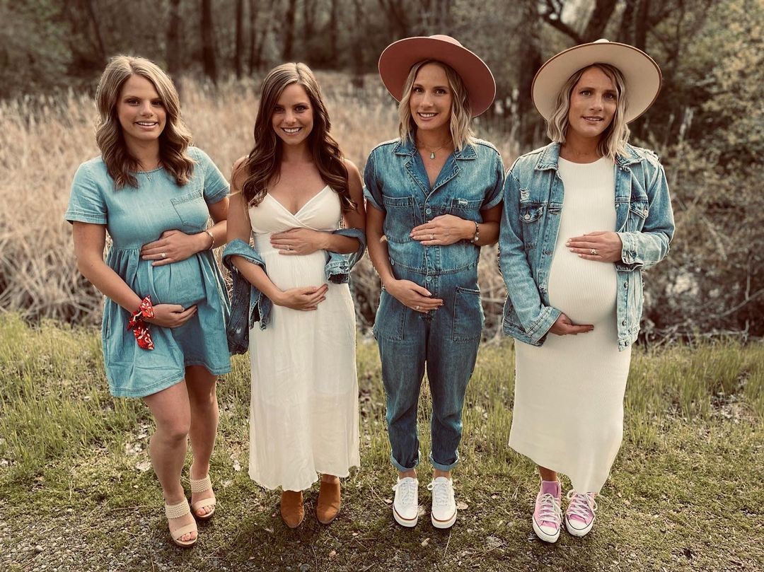 Quatro irmãs darão à luz com um mês de diferença cada uma (Foto: reprodução/instagram)