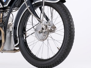 Pneu de moto de 1923 (Foto: Divulgação/BMW)