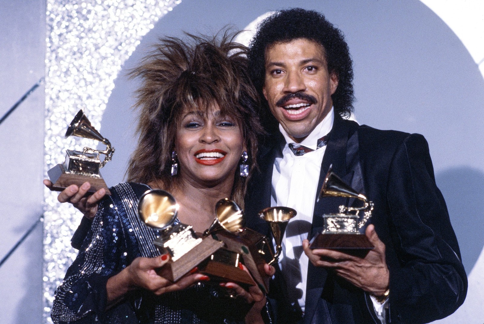 Tina Turner e Lionel Richie 