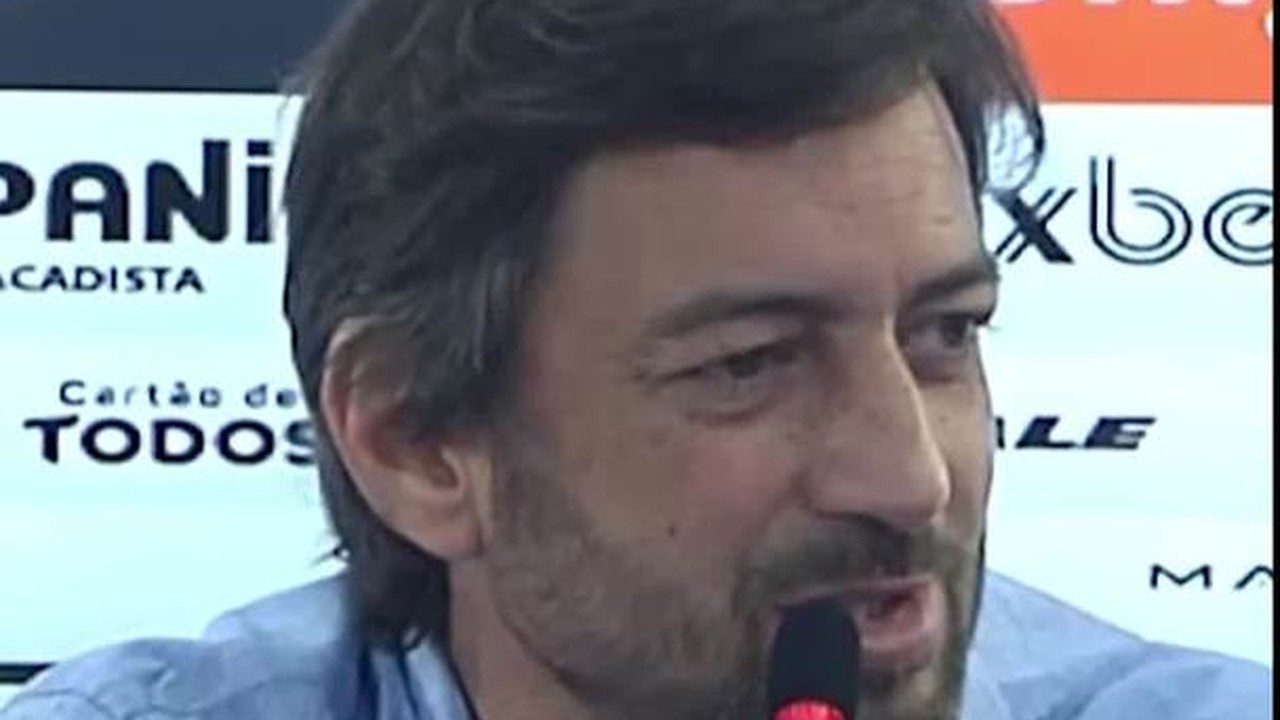 Duilio sobre Vitor Pereira, 'Passou pelo Corinthians e saiu pela porta dos fundos'