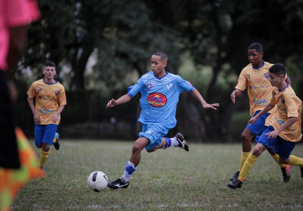 Corinthians aposta em garoto de 13 anos que se destacou na Taça das Favelas