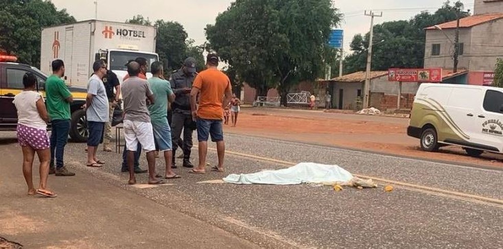 Mulher é atropelada por caminhão e morre na BR-010 em Governador Edison Lobão — Foto: Divulgação/Redes Sociais
