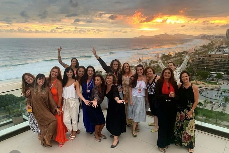 Uma das reuniões do CLN Liderança Feminina Barra, núcleo de networking entre empreendedoras, aconteceu no rooftop do hotel LSH, na Barra
