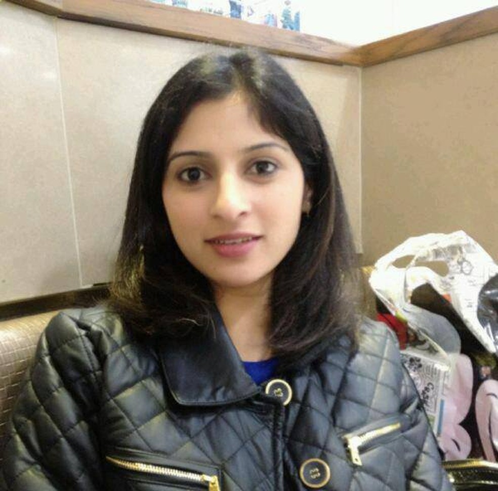 Foto divulgada pela imprensa britânica como sendo de Sana Muhammad, vítima de assassinato em Londres por uma flecha  — Foto: Facebook/Reprodução