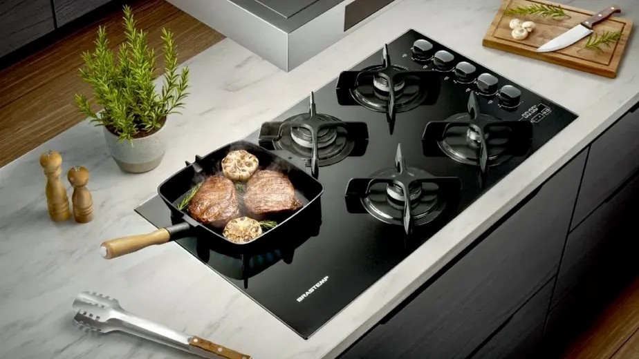 Os cooktops são, basicamente, a parte de cima de um fogão tradicional, sem um forno embutido.