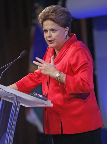 A presidente Dilma Rousseff fala a investidores durante seminário empresarial em Nova York (Foto: Reuters)