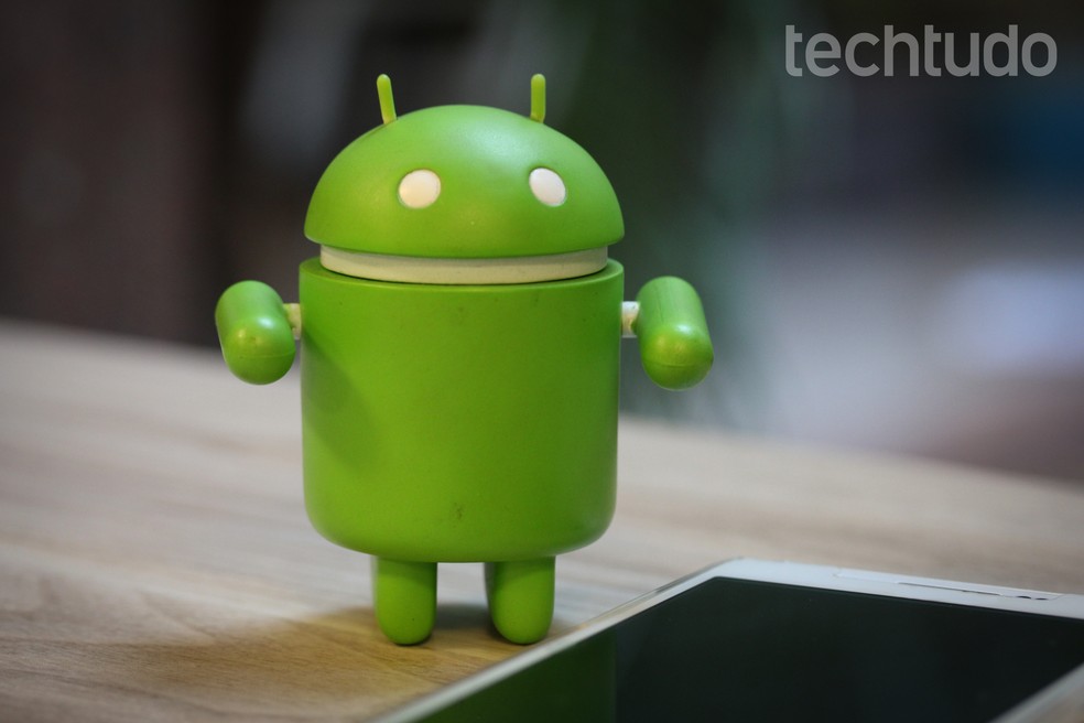 Sistema Android notifica os usuários quando o armazenamento está perto de atingir o máximo — Foto: Carolina Ochsendorf/TechTudo