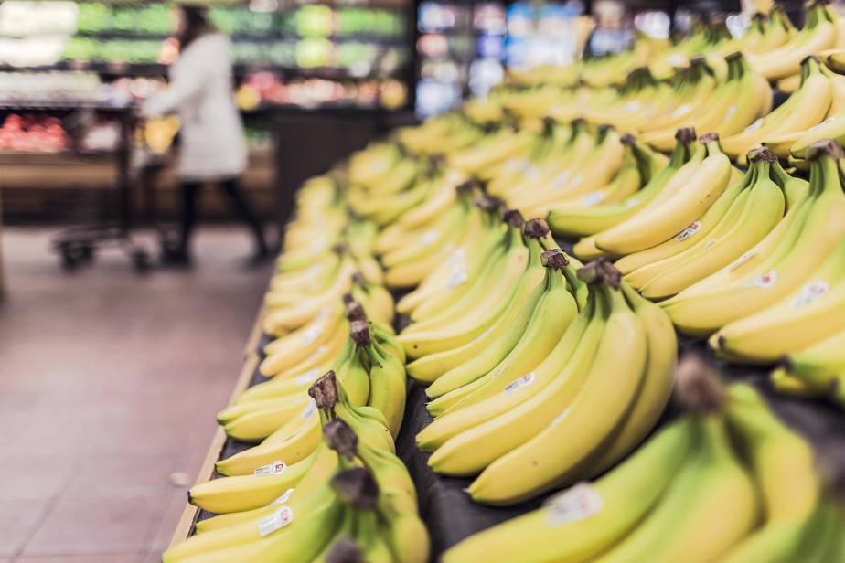 No mês passado, preço da banana caiu 17,7% na Ceasa de Curitiba