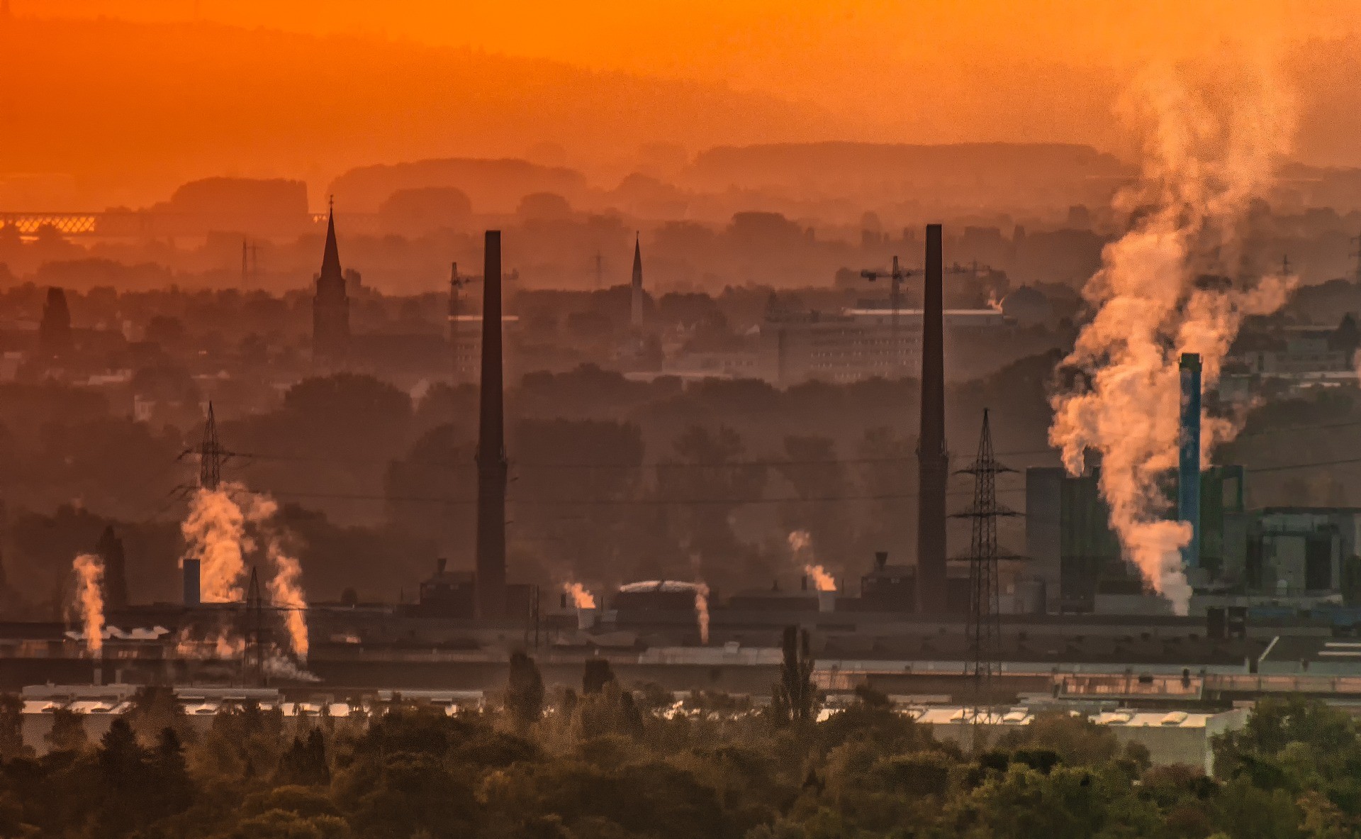 Emissão de partículas poluentes está relacionada a mudanças cardíacas (Foto: Pixabay)