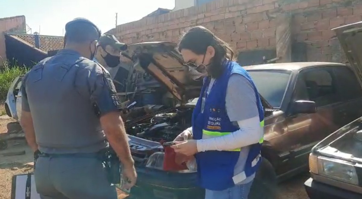 Operação contra desmanche de carros fecha estabelecimentos em Tatuí ...