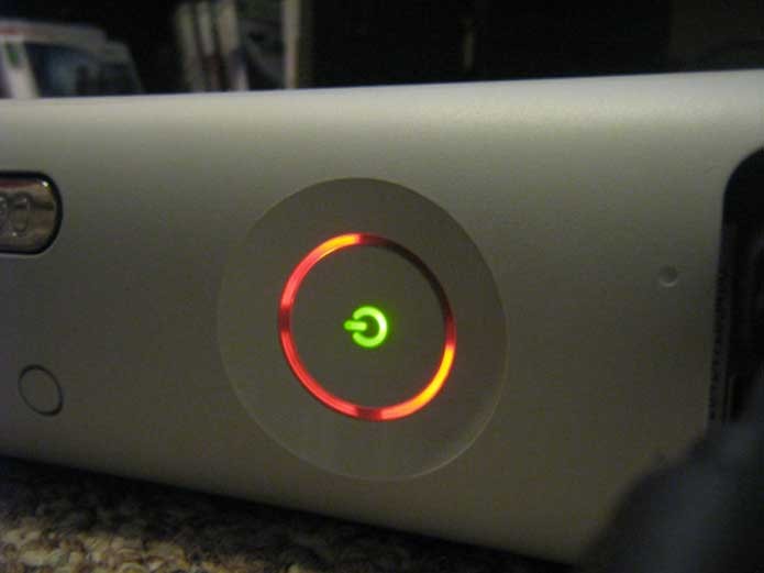 As três luzes vermelhas da morte no Xbox 360 (Foto: Reprodução/Neogaf)