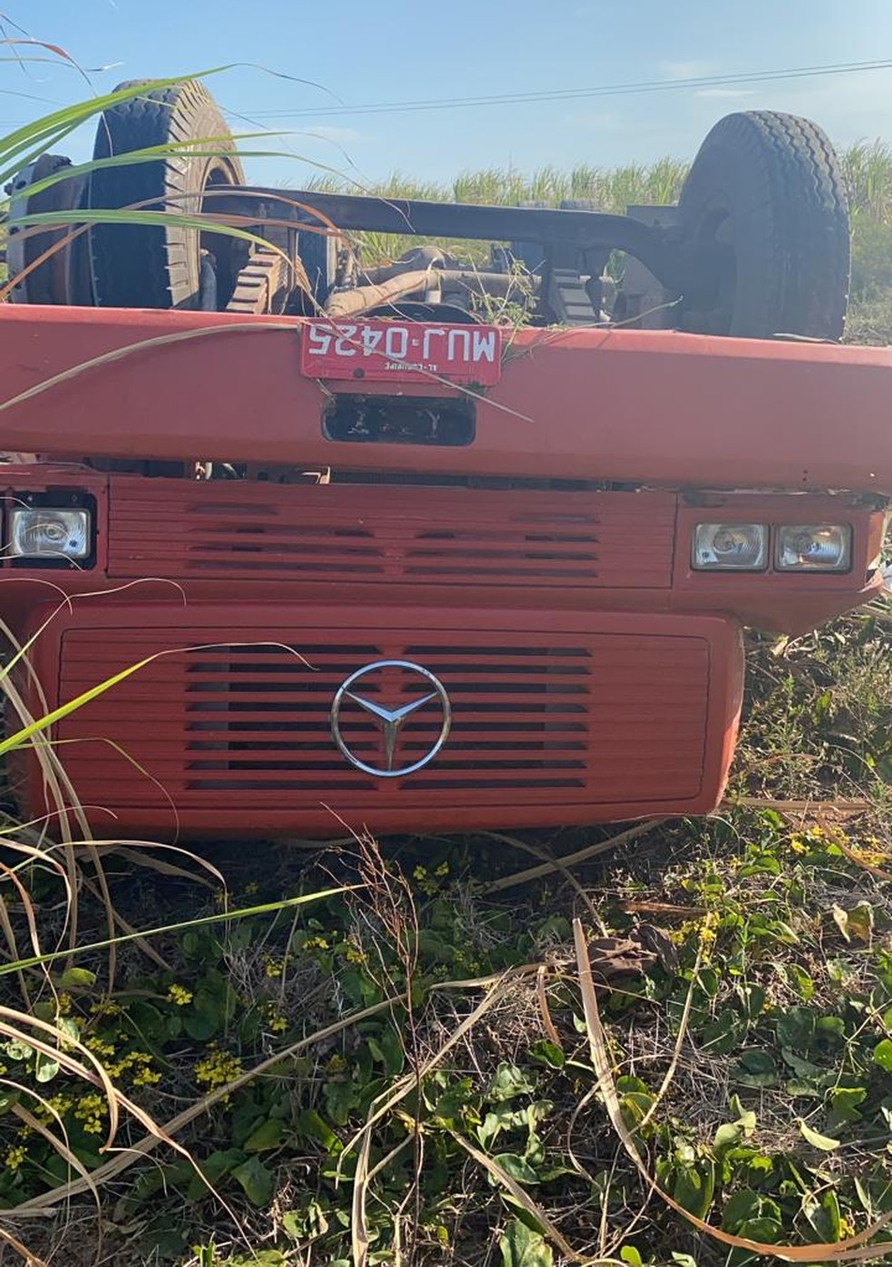 Duas pessoas morreram no local do acidente, na zona rural de Coruripe — Foto: Ascom CBMAL