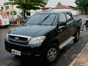 Ministério Público Estadual investiga as multas acumuladas pelo carro oficial da prefeitura de Gurupi (Foto: Reprodução/TV Anhanguera)
