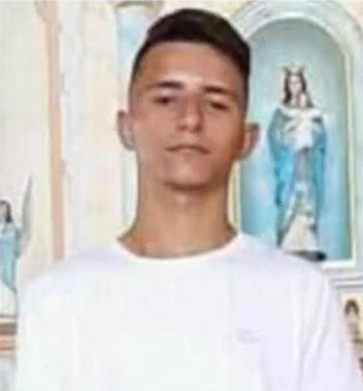 Homem Morre E Outros Dois São Feridos A Facadas Após Briga Em Bar Em