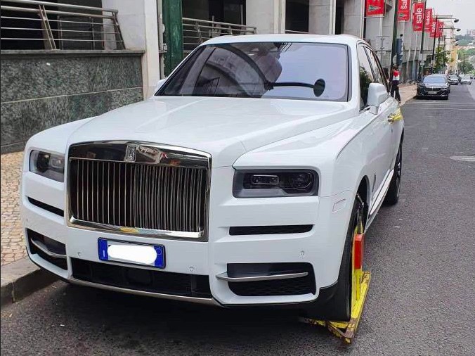 Rolls royce sales cullinan cr7