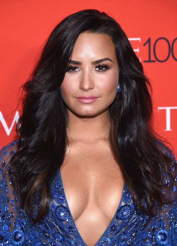 A cantora Demi Lovato na festa apresentando as 100 pessoas mais influentes do mundo segundo a revista Time (Foto: Getty Images)