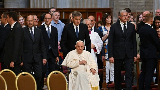 Aos 86 anos, Papa Francisco comenta estado de saúde: 'há dias que são mais dolorosos'