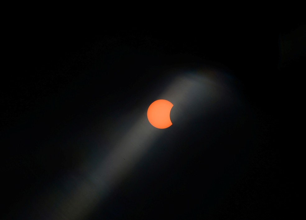 Eclipse solar na Indonésia — Foto: Reuters