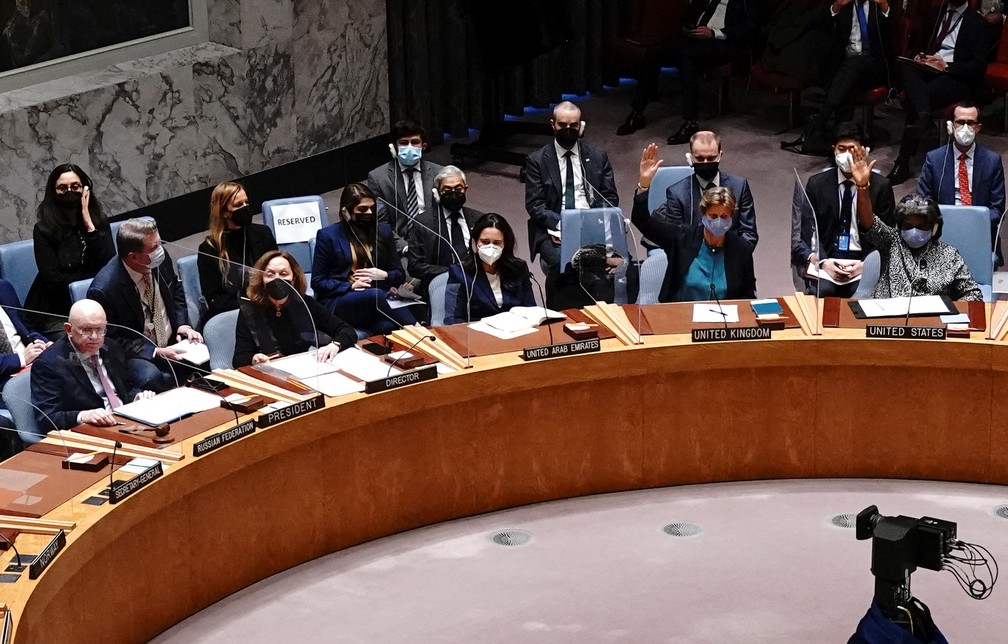 Membros do Conselho de Segurança da ONU em reunião sobre a guerra da Ucrânia em foto de 25 de fevereiro de 2022 — Foto: Carlo Allegri/Reuters
